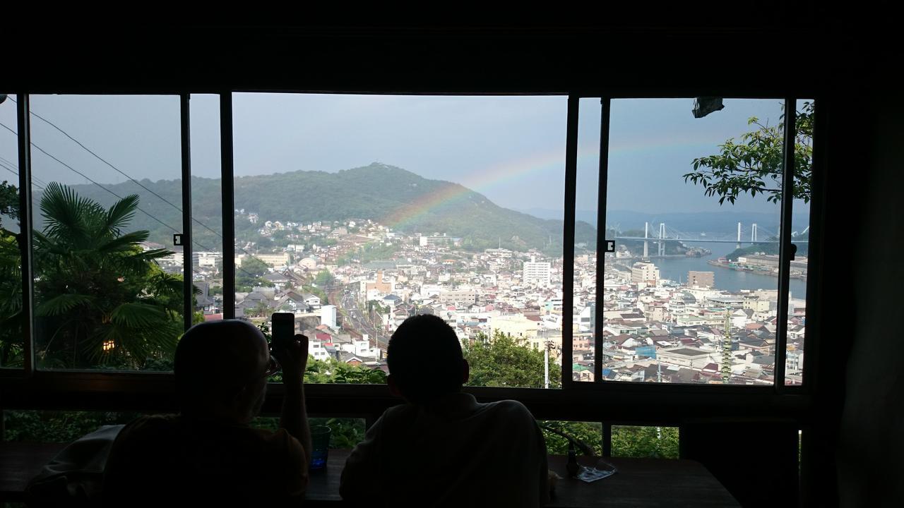 Onomichi Guest House Miharashi-Tei Экстерьер фото