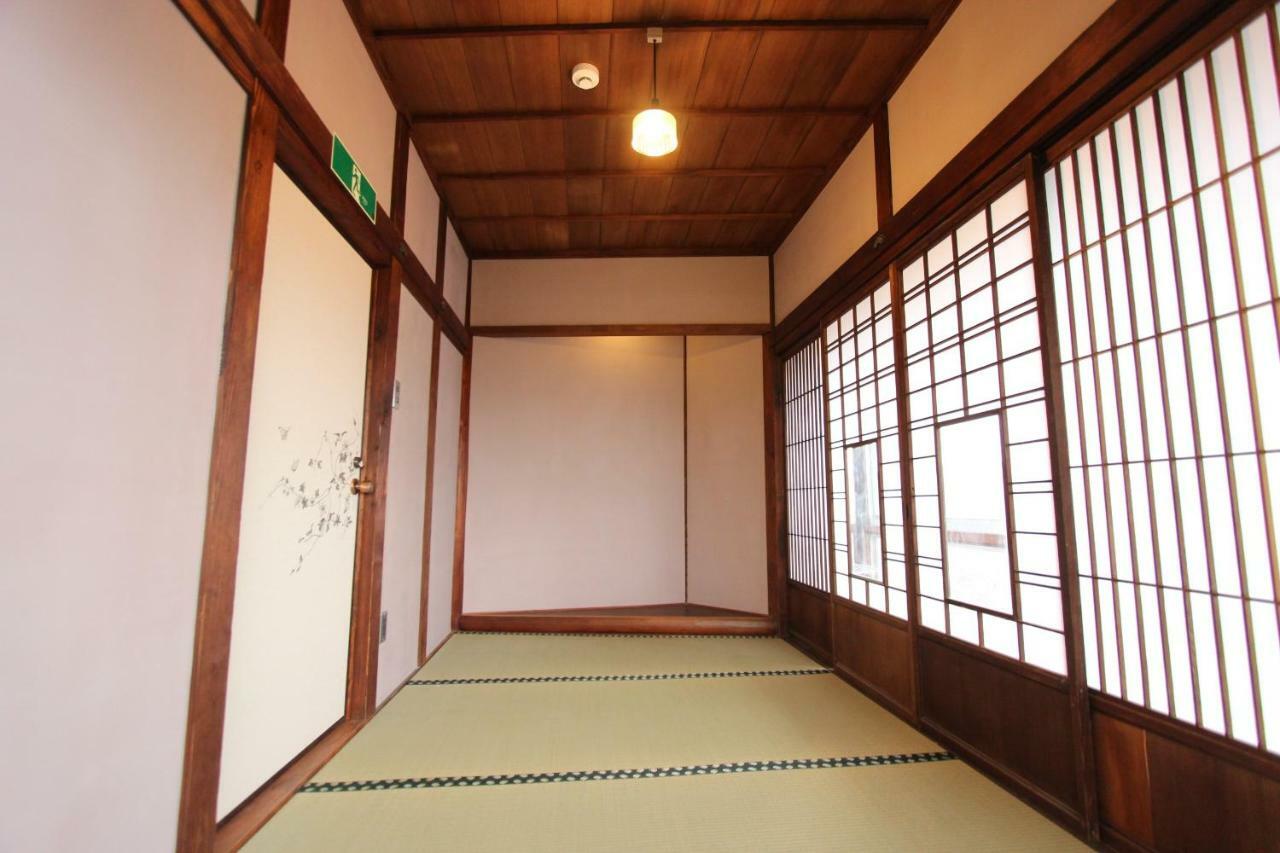 Onomichi Guest House Miharashi-Tei Экстерьер фото
